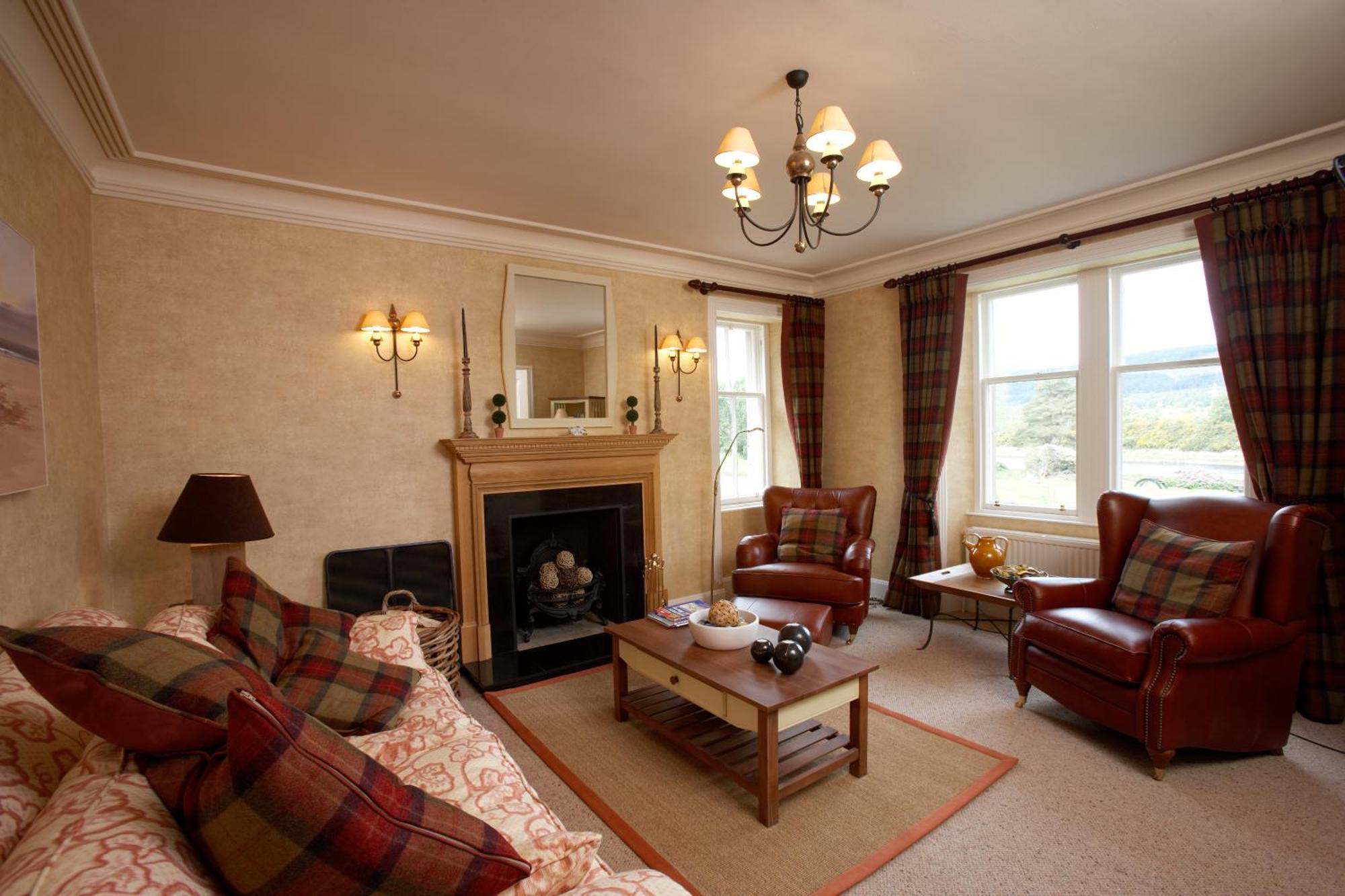 Ness Castle Lodges Inverness Eksteriør billede